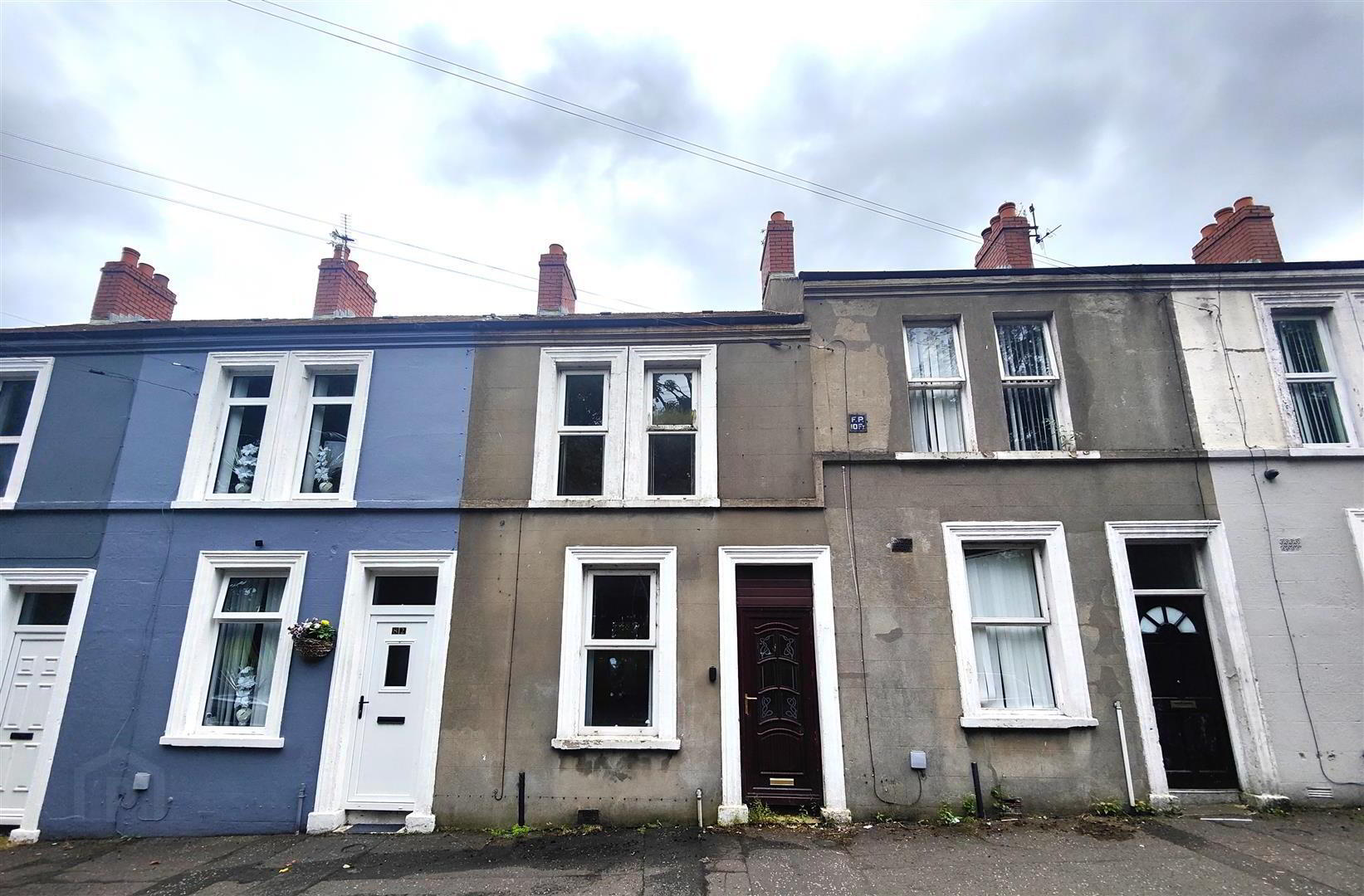 84 Woodvale Avenue 1 of 8
