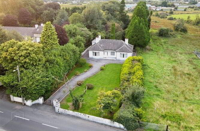 Convent Road 2 of 32