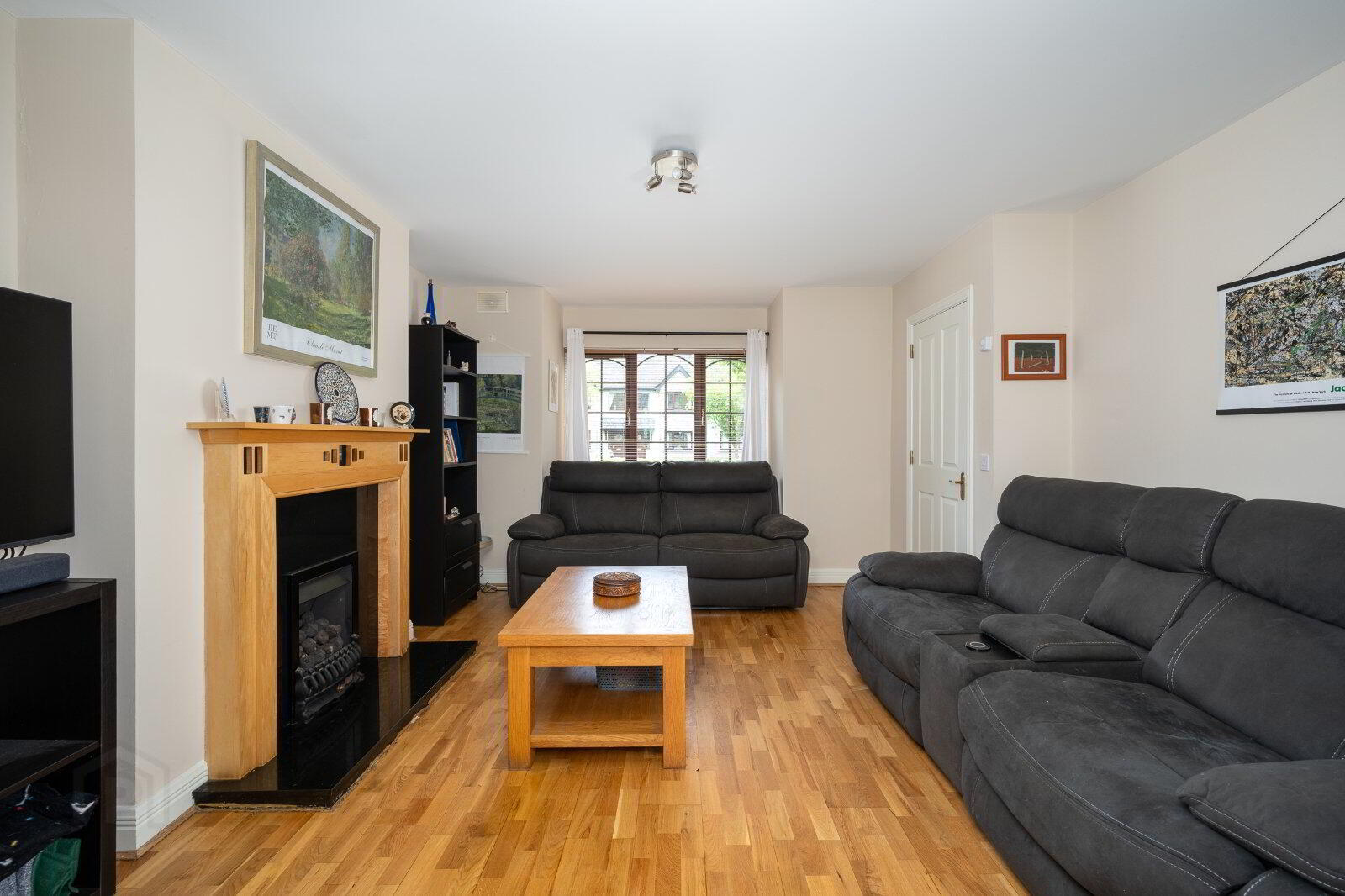 24 Mac Raghnaill Court 4 of 23
