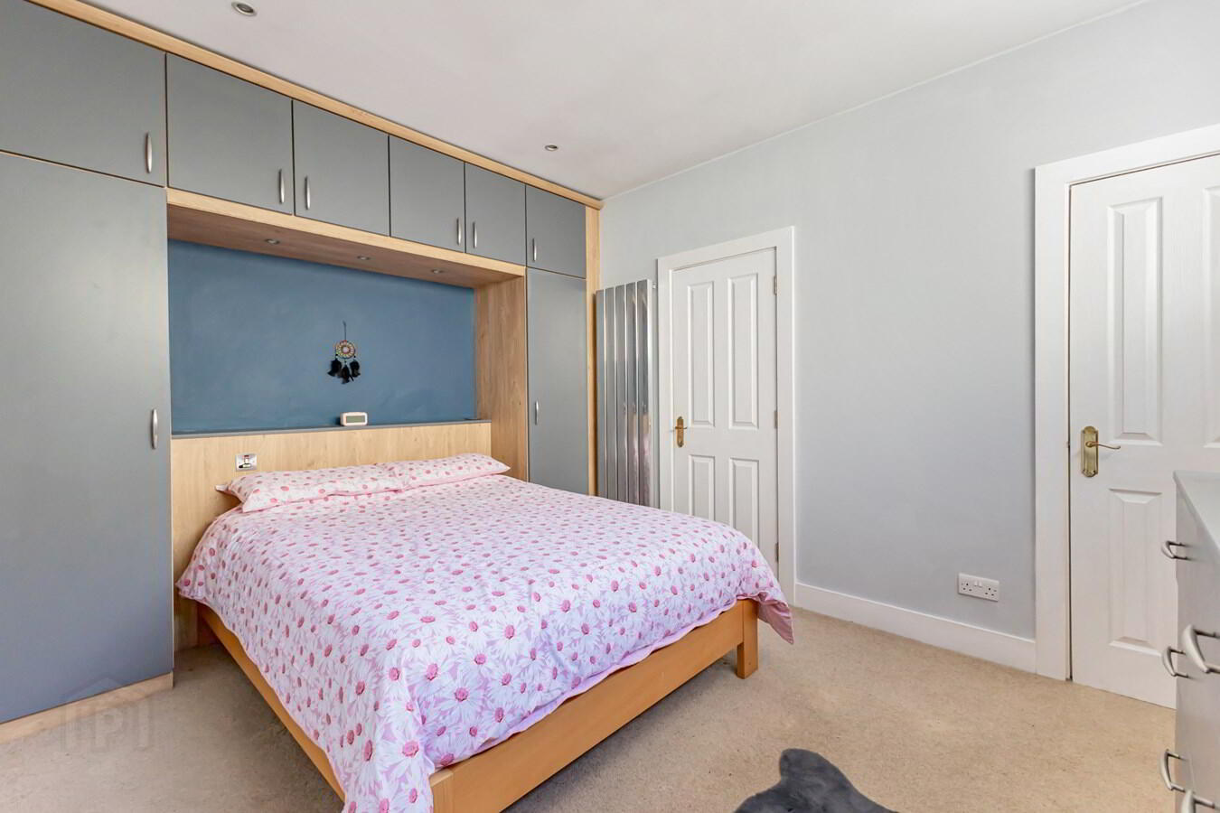 61 Lisburn Square 12 of 22