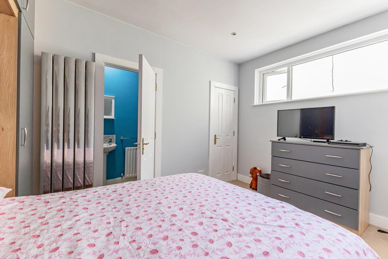 61 Lisburn Square 13 of 22