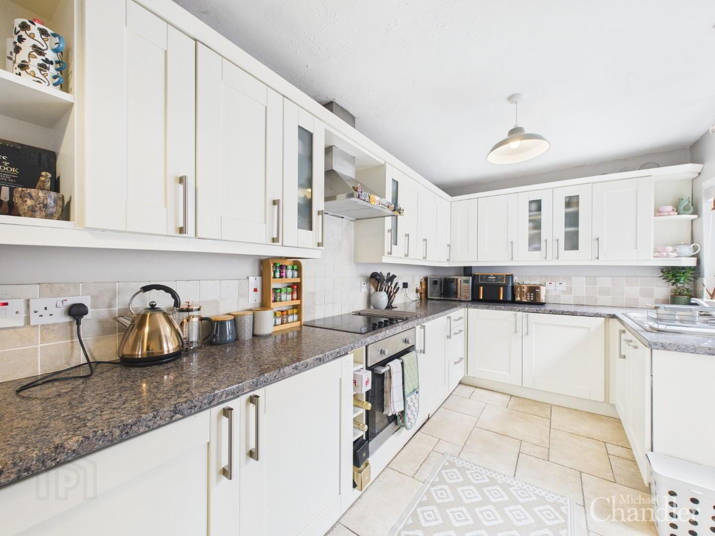 30 Ravenhill Avenue 7 of 19