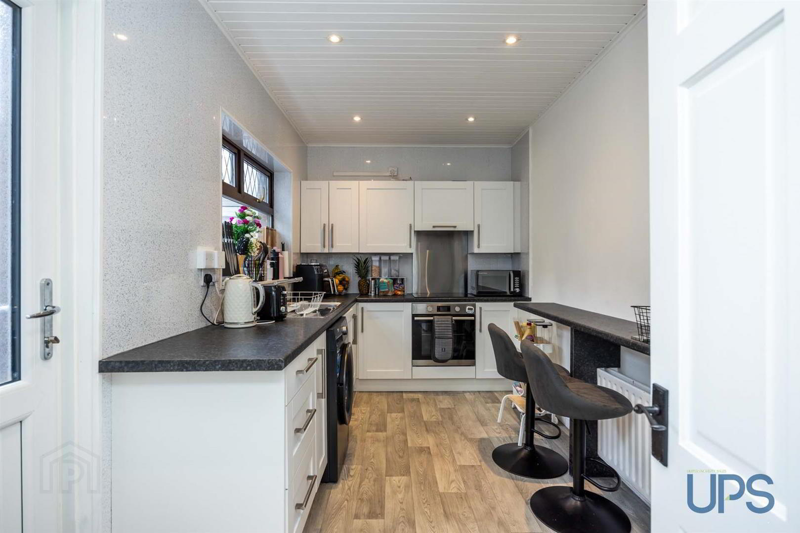 69 Rockdale Street 5 of 24