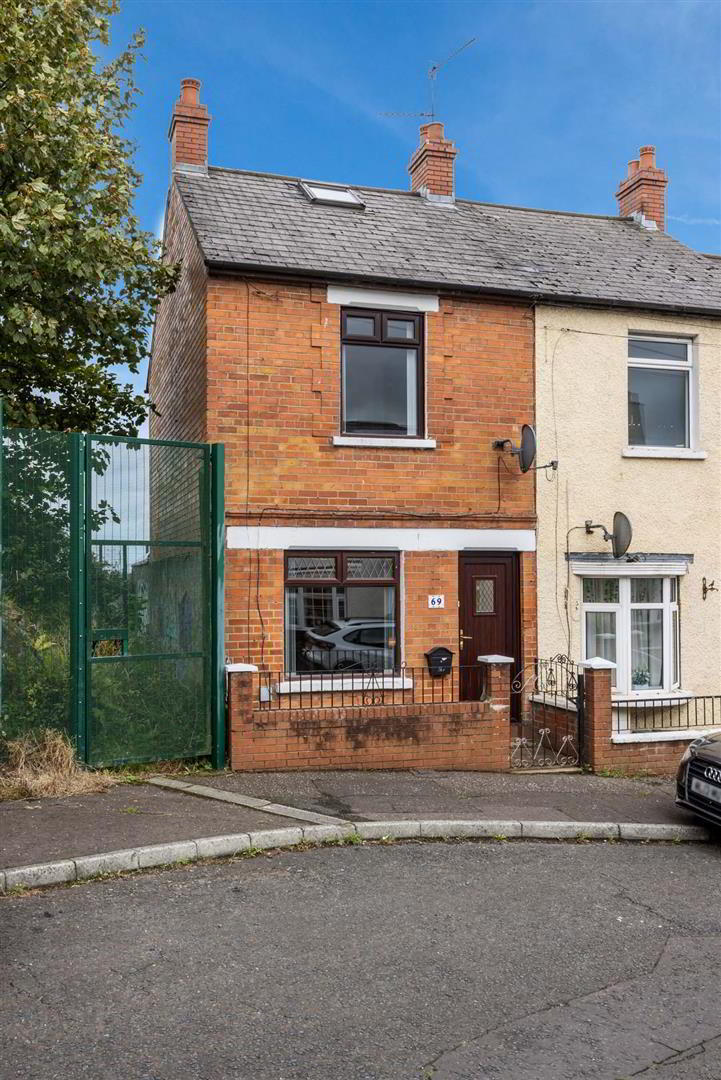 69 Rockdale Street 20 of 24