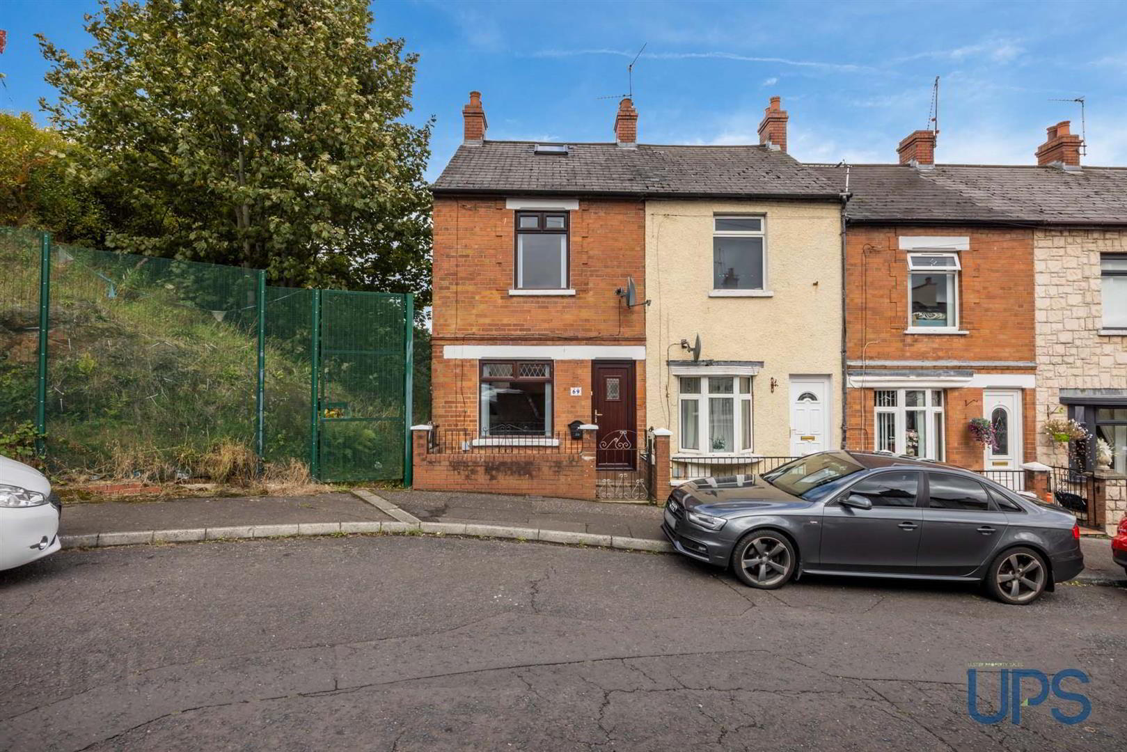 69 Rockdale Street 21 of 24