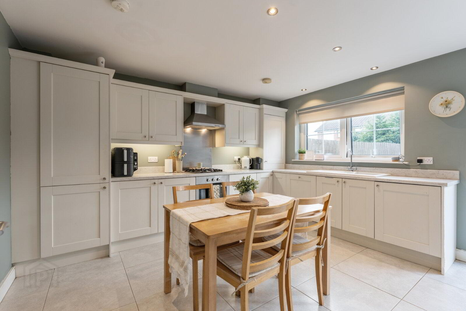 40 Ballyhenry Manor 9 of 33
