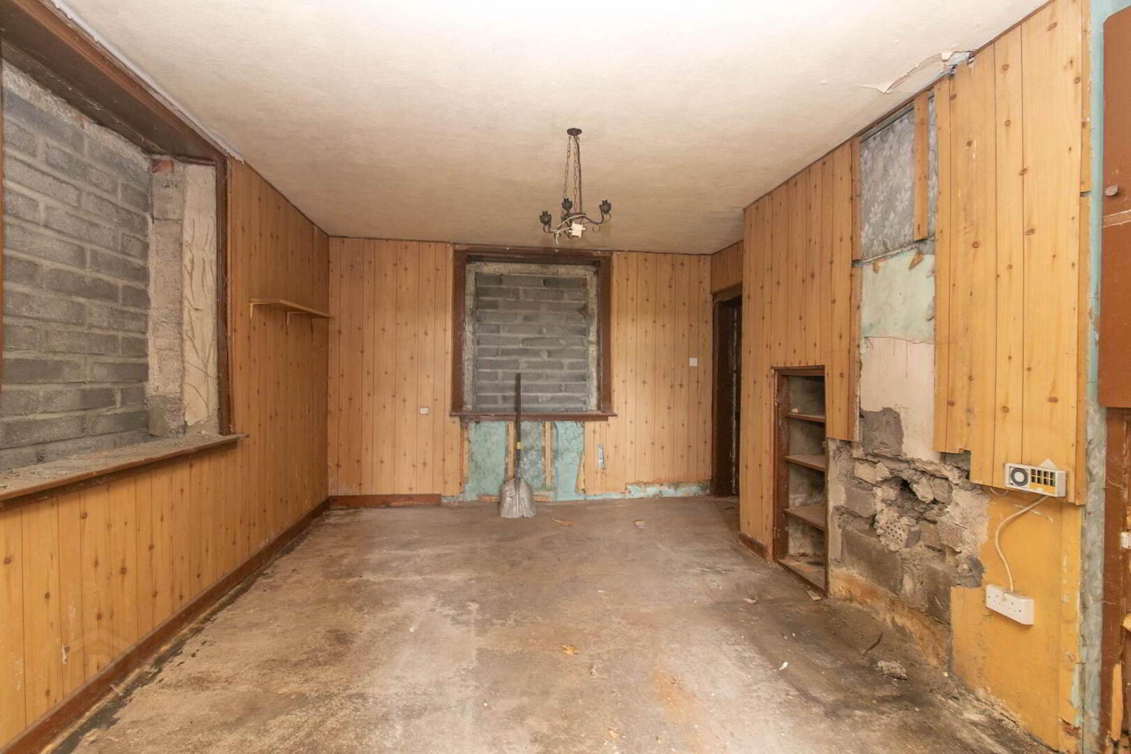 property description image