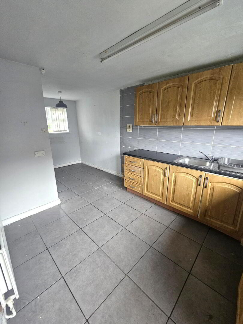 6 Lincoln Court 3 of 9