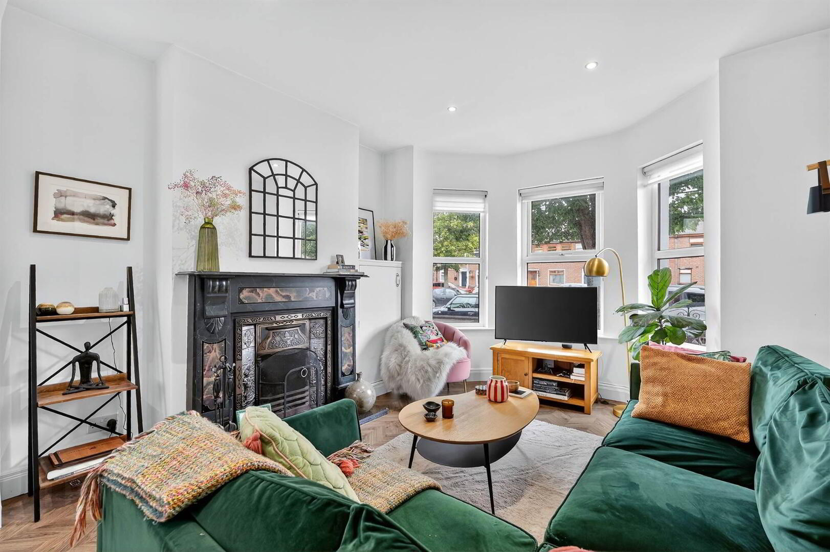 123 Belmont Road 4 of 18