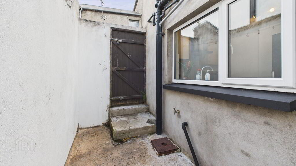 34 Albert Street 11 of 15
