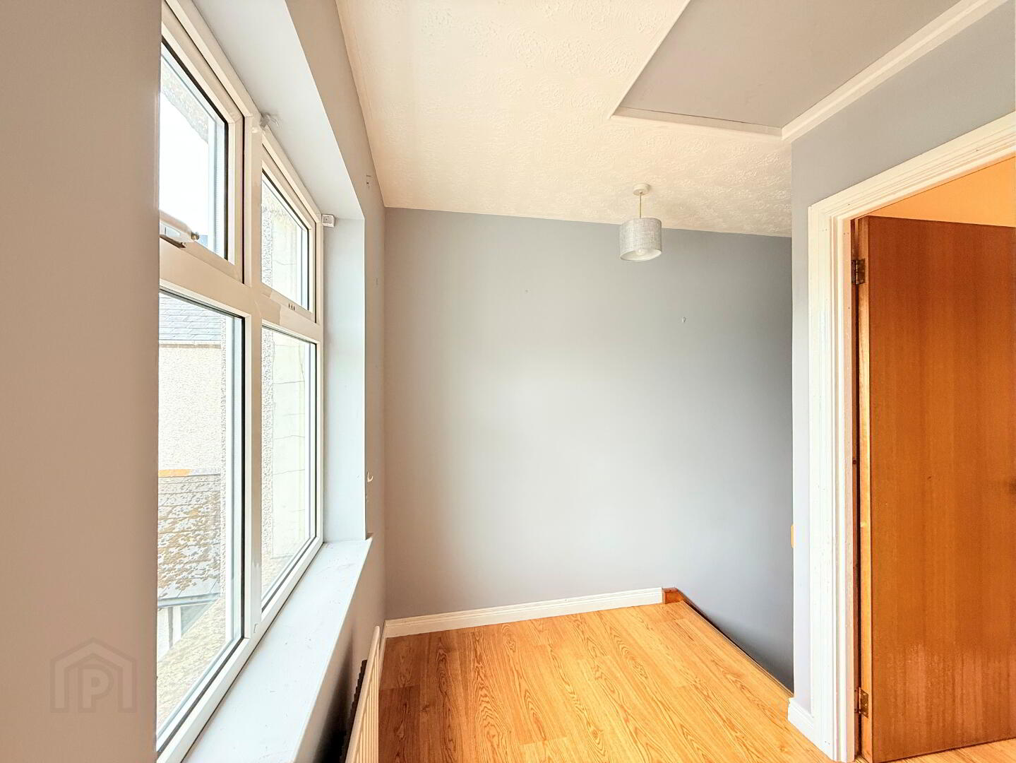 2b Ladysmith Terrace 9 of 19