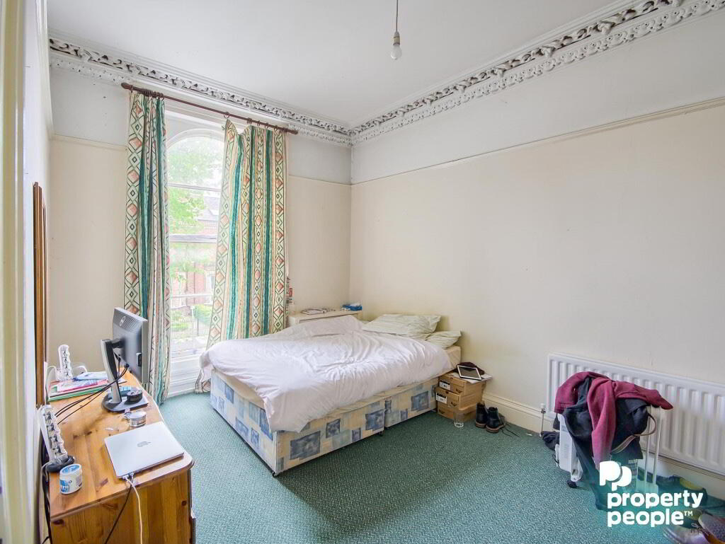 Flat 2, 19 Rugby Road 4 of 7
