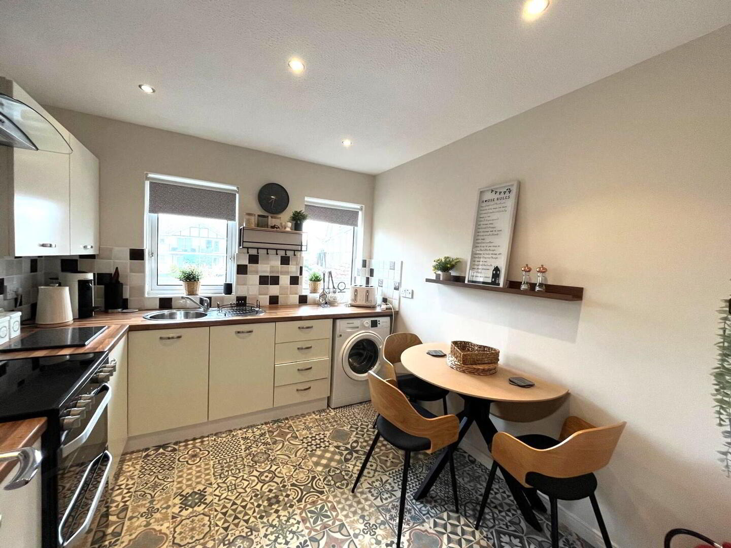 12 Seahaven Court 5 of 8