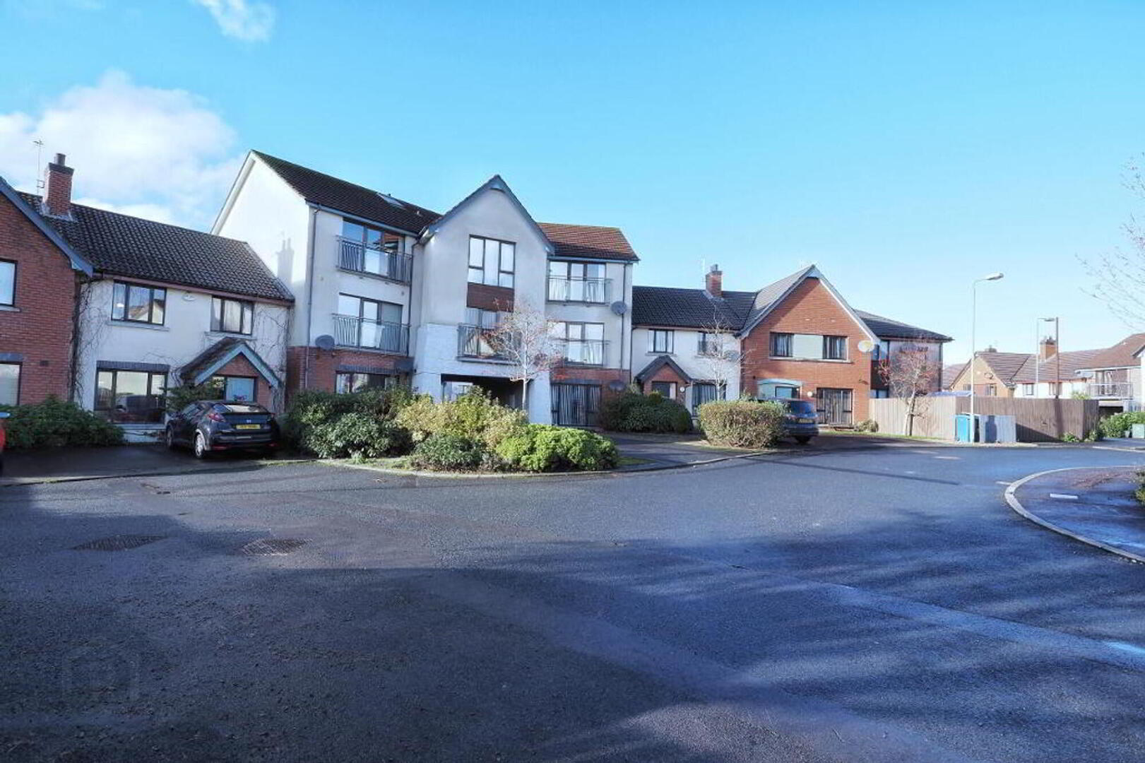 52g Shaftesbury Road 1 of 18