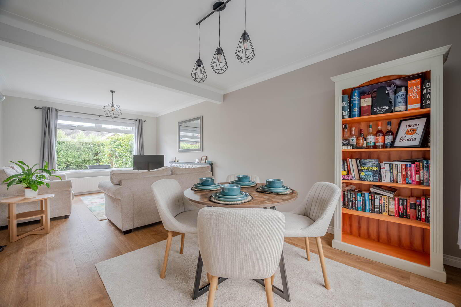 8 Glenholm Crescent 9 of 27