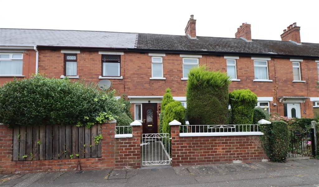 4 Strandburn Gardens 1 of 8