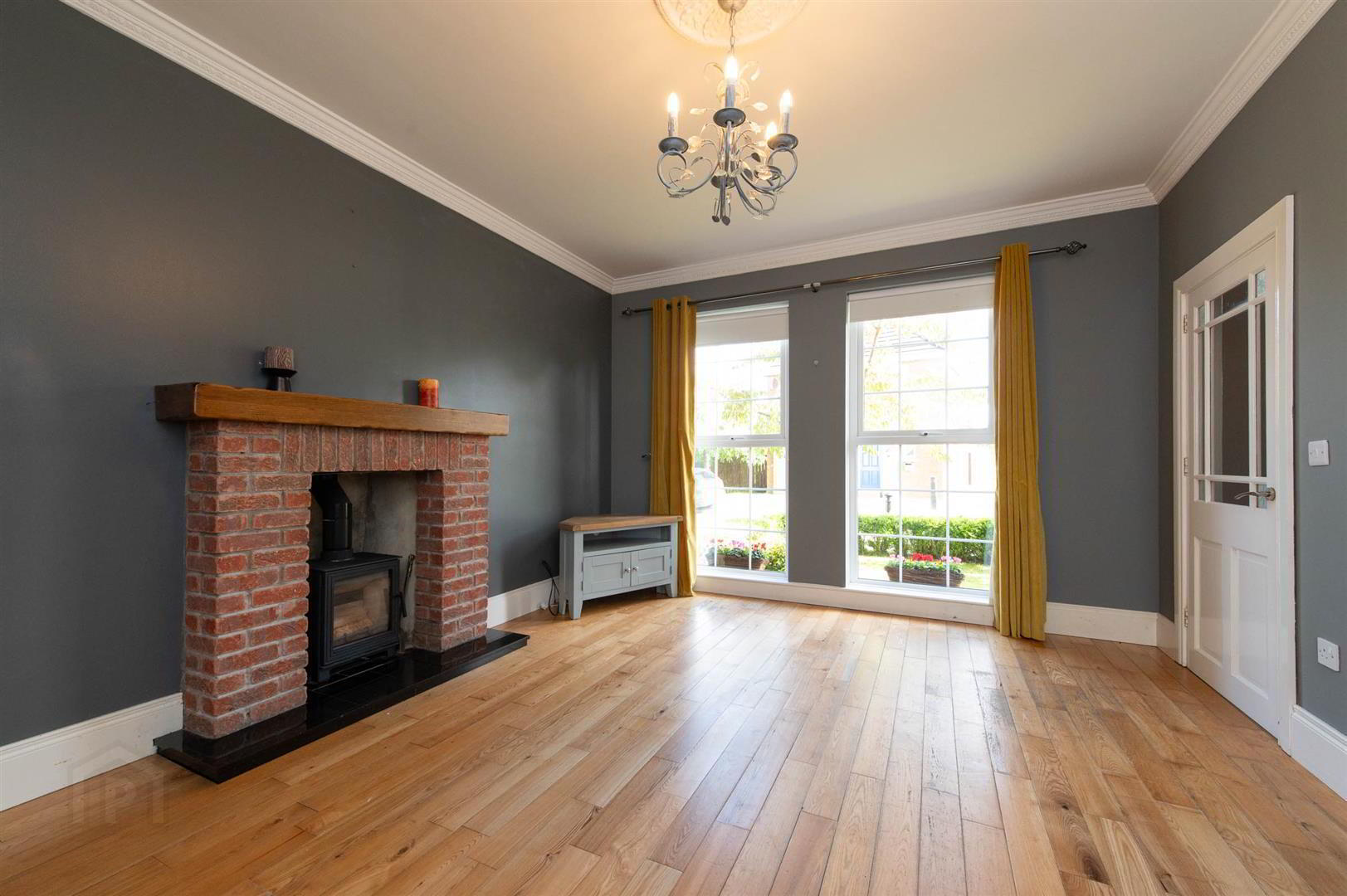 1 Demesne Avenue 4 of 34