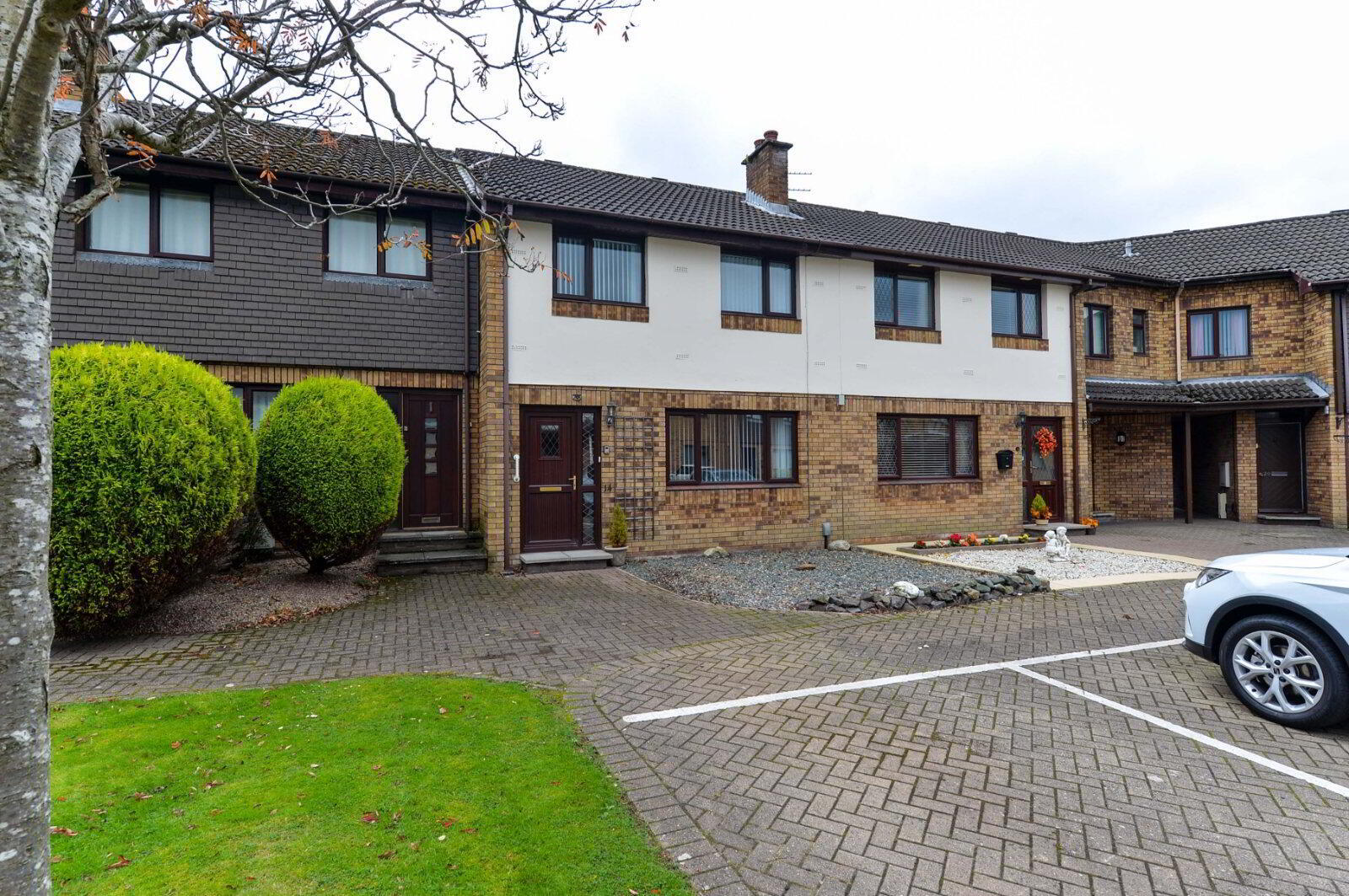 14 Strathearn Mews 1 of 14