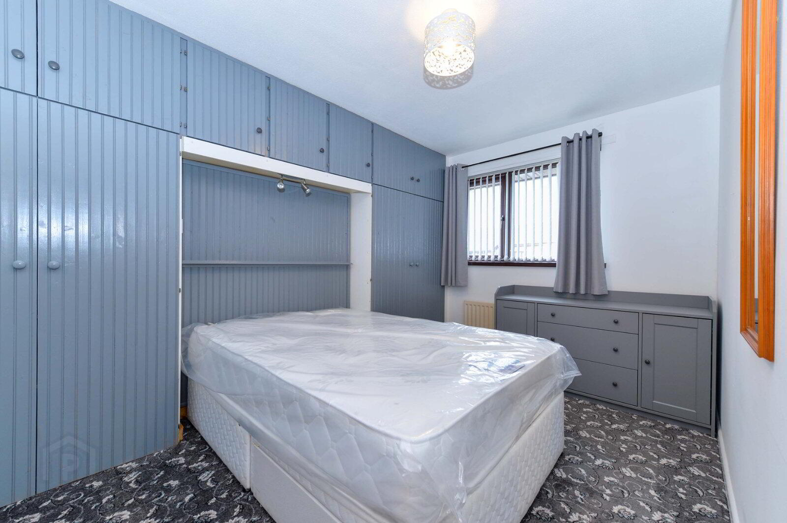 14 Strathearn Mews 11 of 14