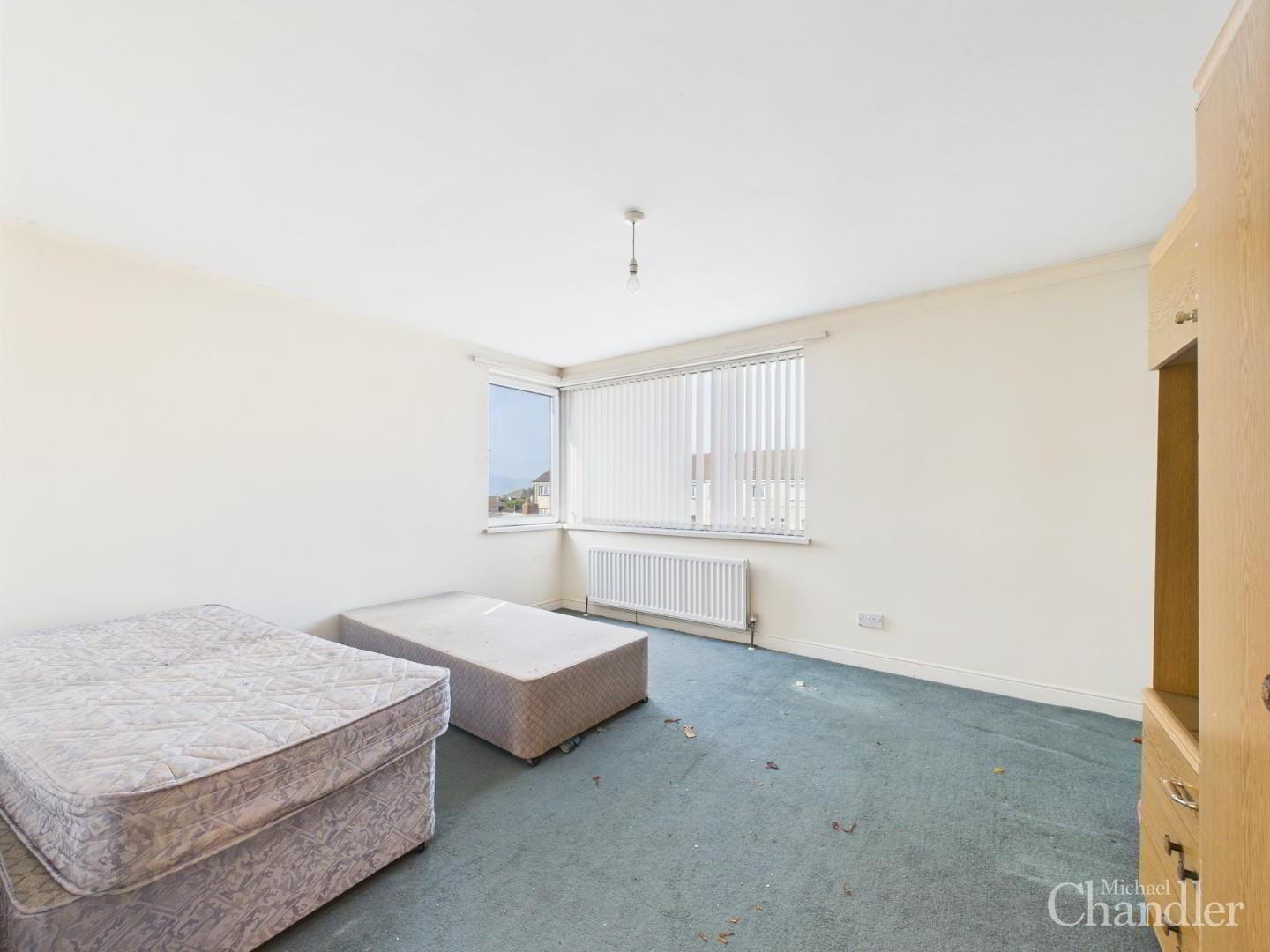 70 Downshire Road 14 of 24