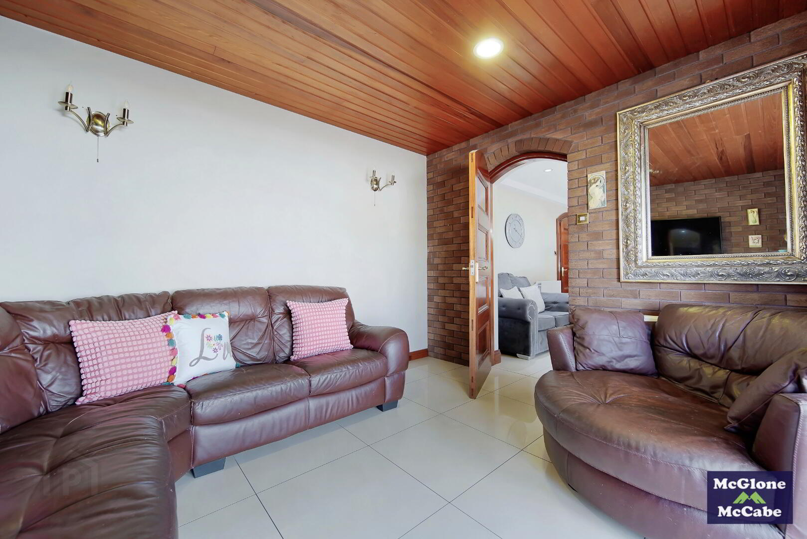 134 Stewartstown Road 26 of 55