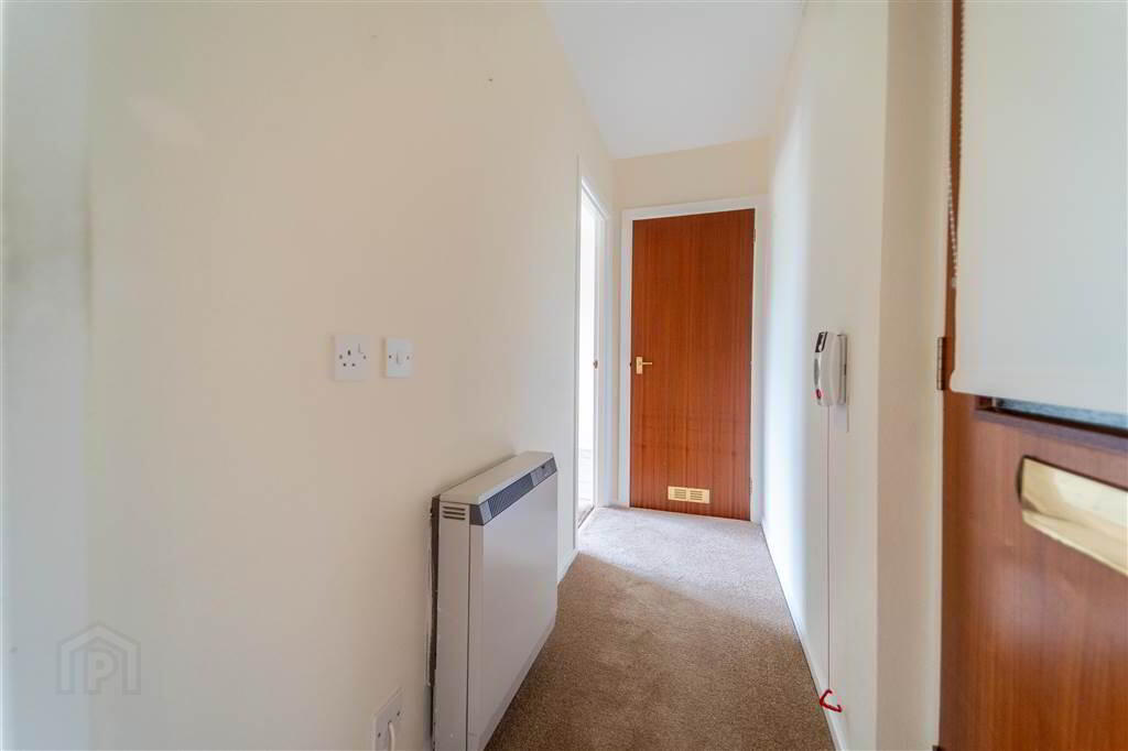 6 Ballyholme Court 4 of 13