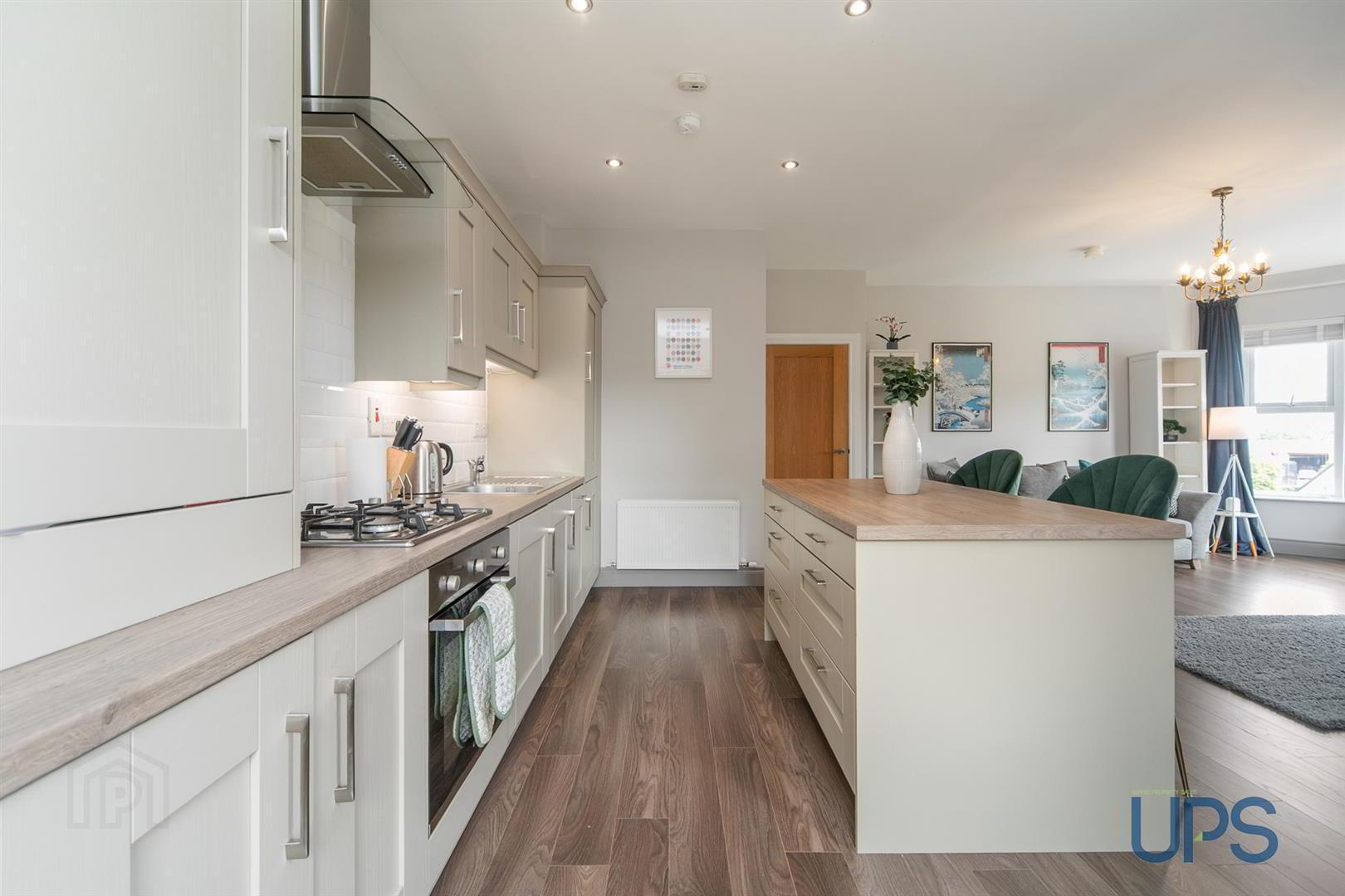 Apartment 8 2 Eaton Park 8 of 28