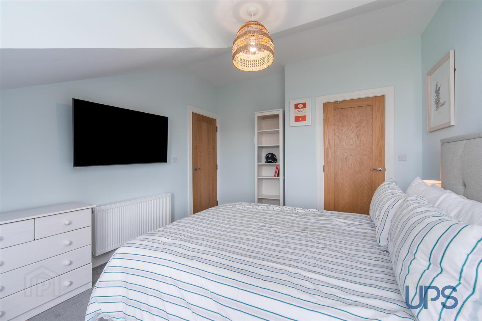 Apartment 8 2 Eaton Park 13 of 28