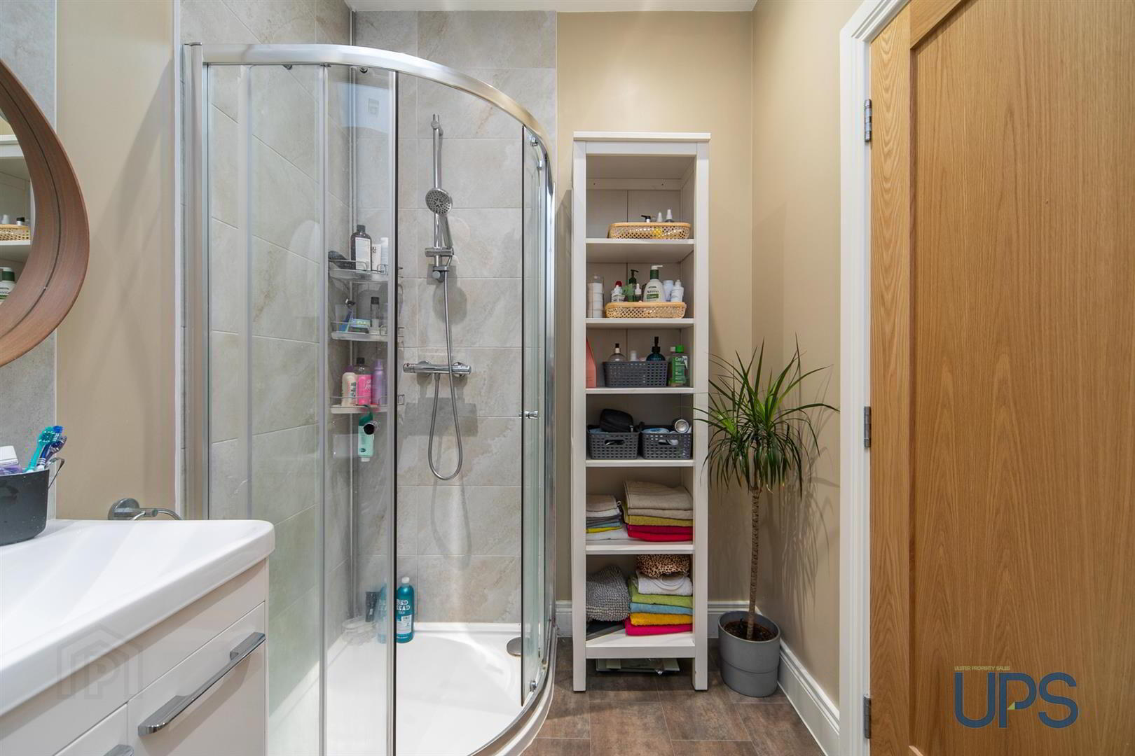 Apartment 8 2 Eaton Park 17 of 28