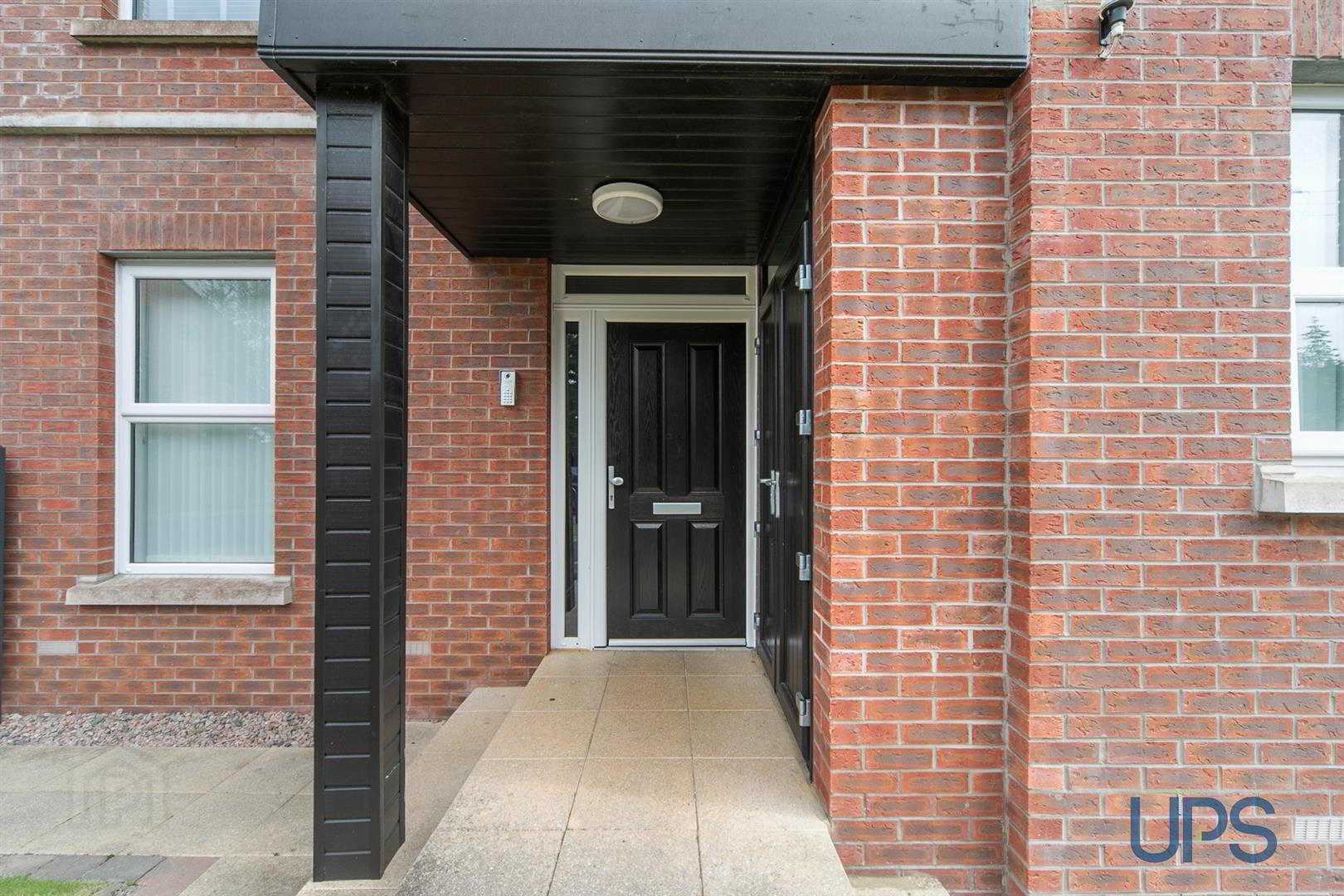 Apartment 8 2 Eaton Park 21 of 28