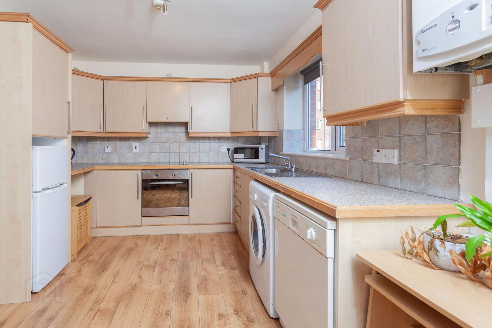 3 Laganview Court 8 of 18