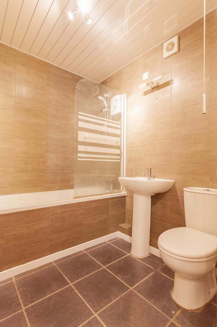 3 Laganview Court 16 of 18