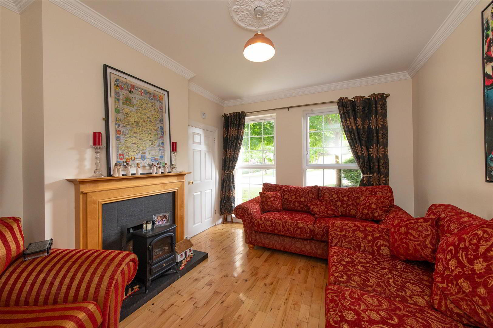 11 Demesne Road 3 of 27