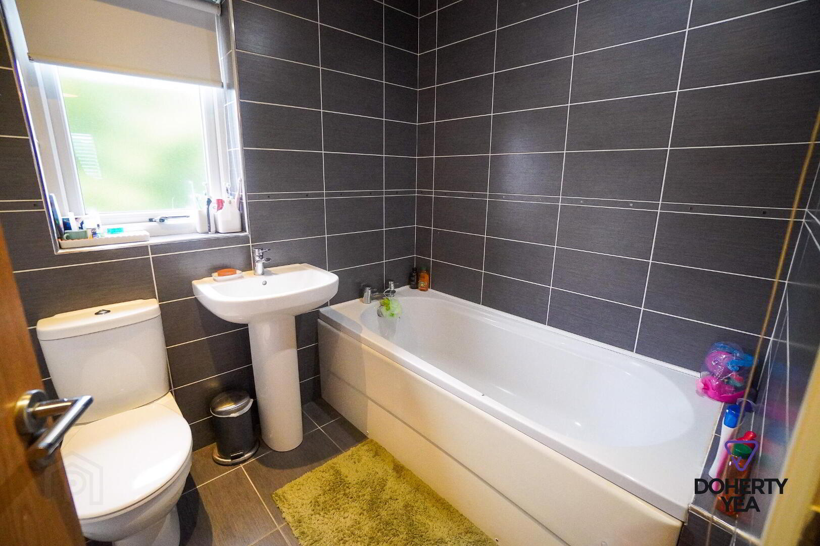 4 Rose Place 8 of 15