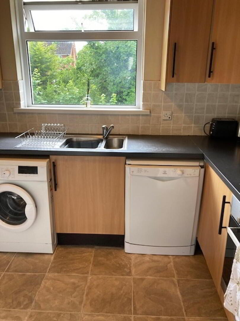 Apt 2, 13 Helgor Park Mews 6 of 15