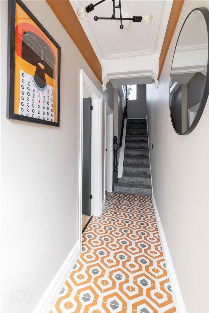 82 Northbrook Street 2 of 29