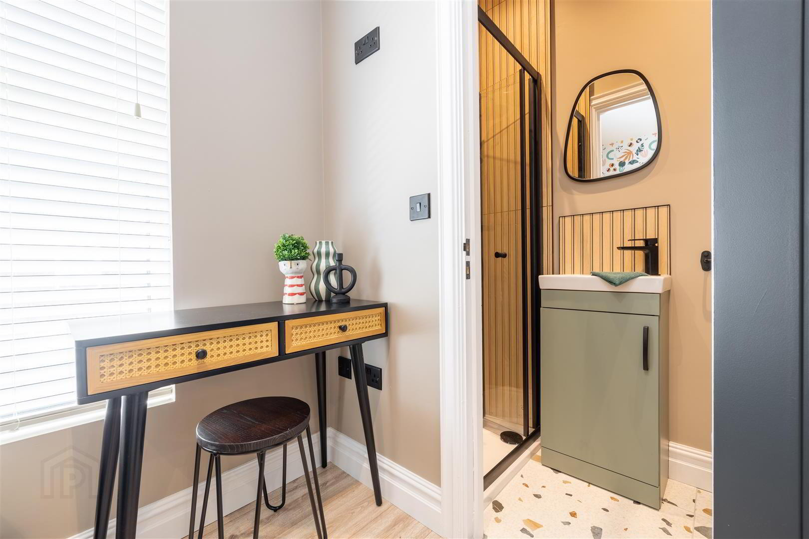 82 Northbrook Street 23 of 29