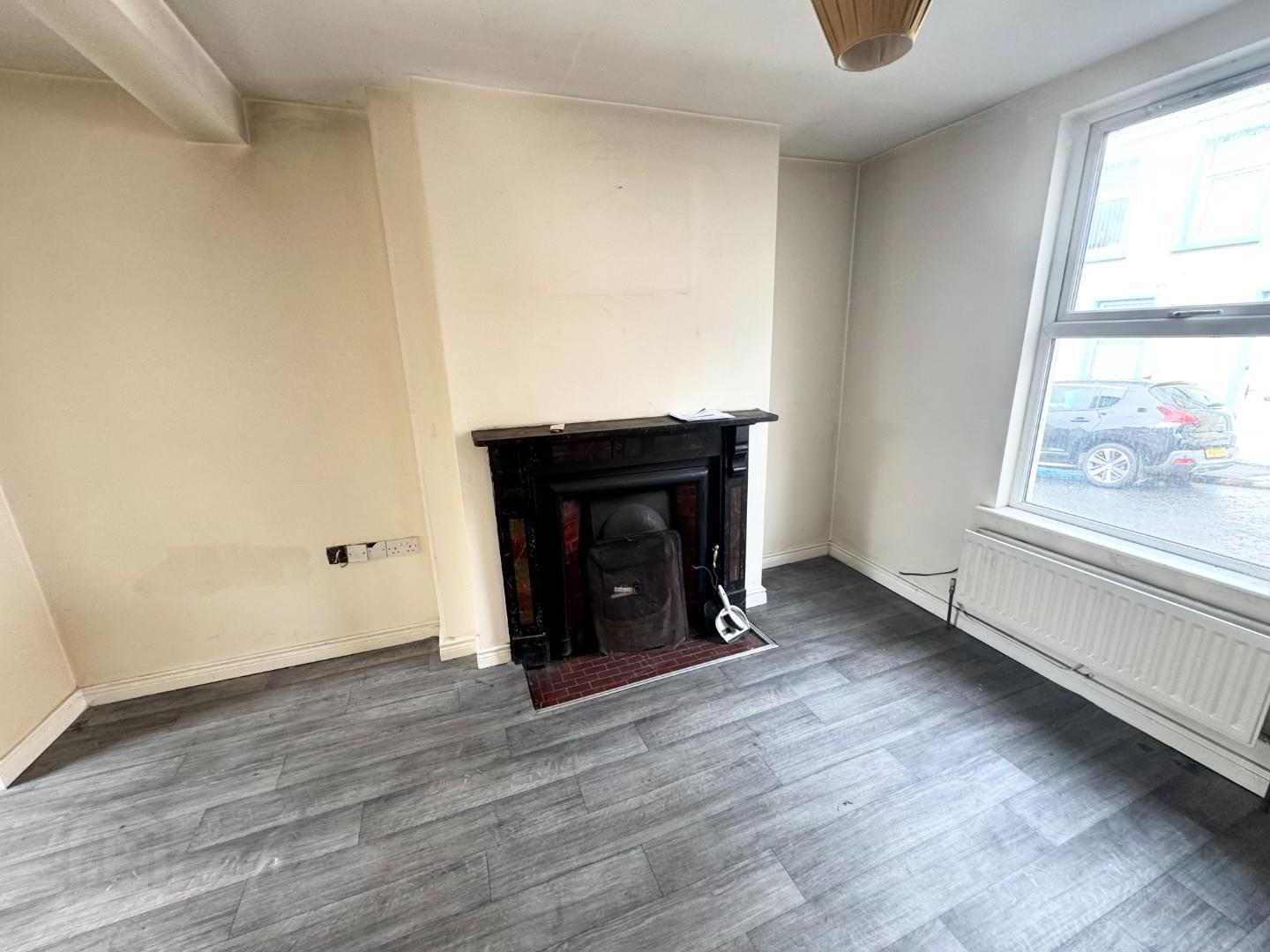 4 Dervock Street 3 of 11