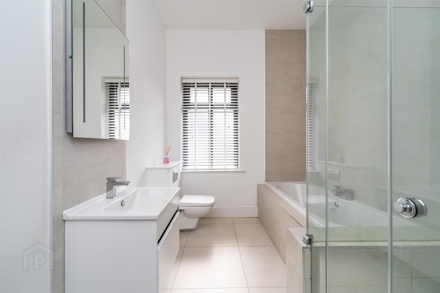 1 Harberton Lane 19 of 27