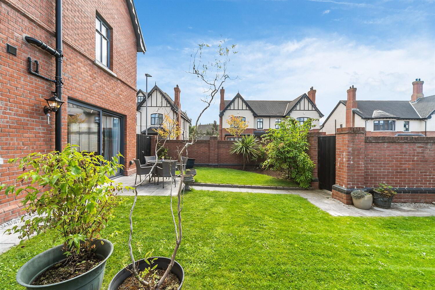 1 Harberton Lane 23 of 27