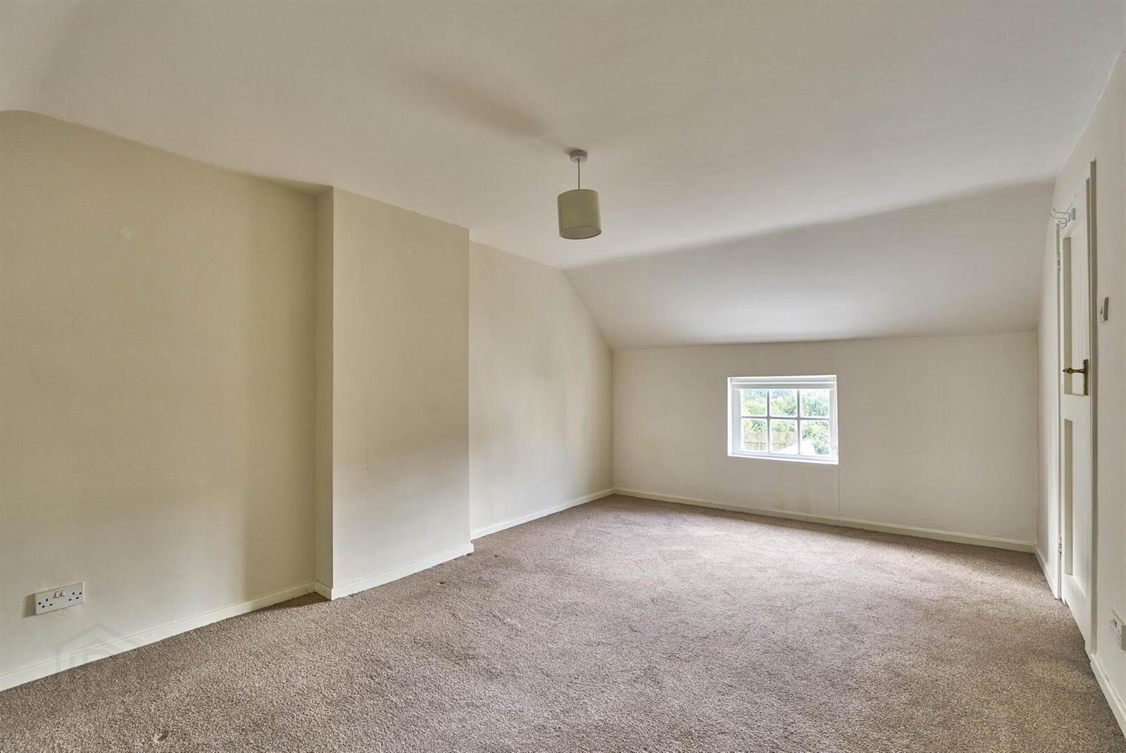 8 Brook Street 11 of 20