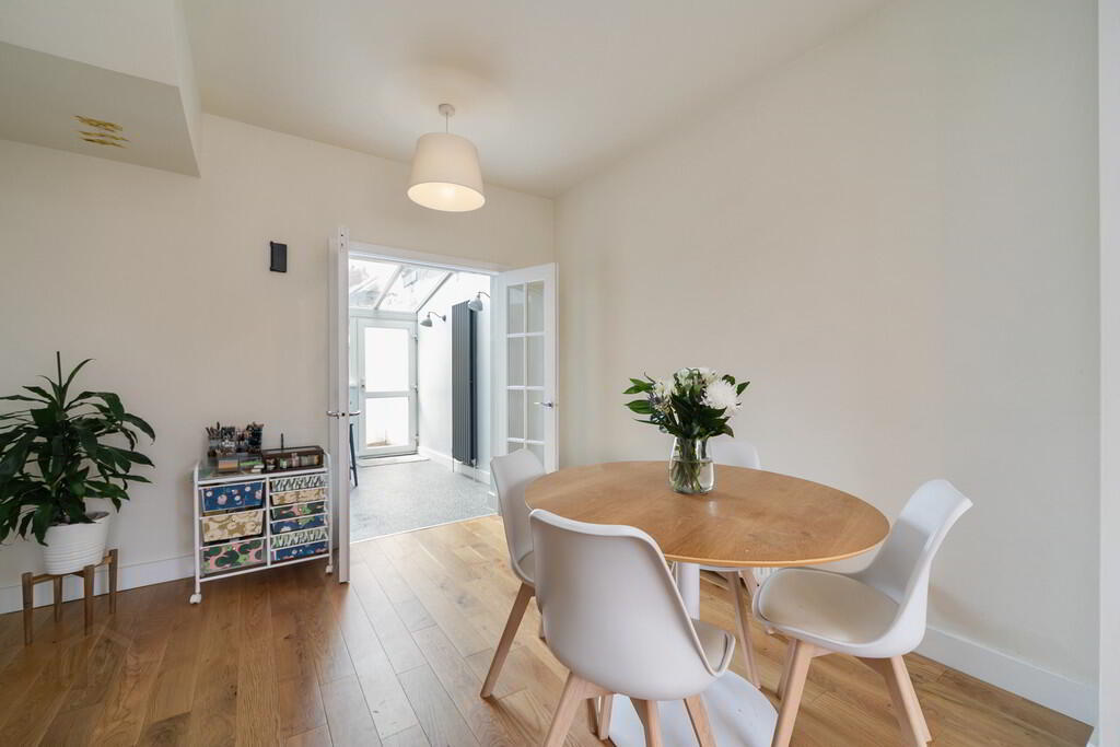 140 Connsbrook Avenue 7 of 28