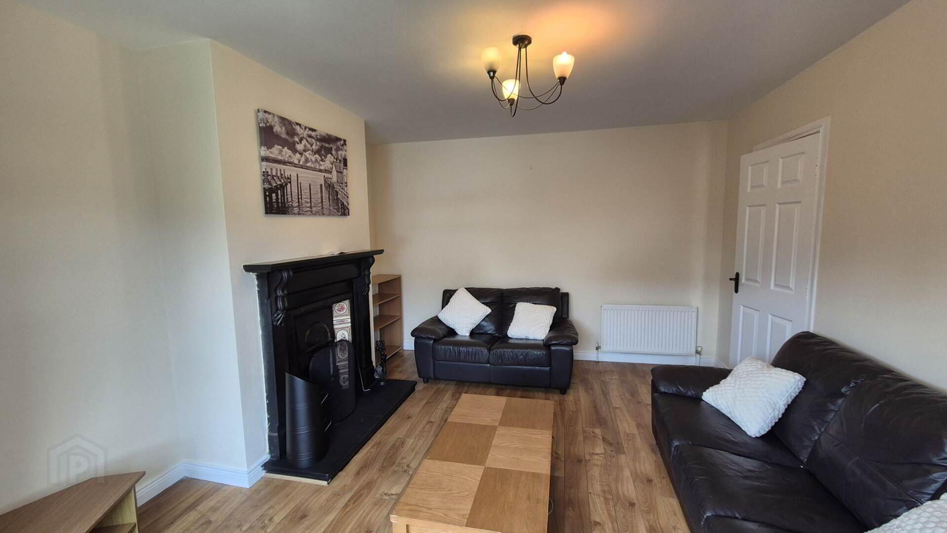 14 Whitethorn Park 4 of 20