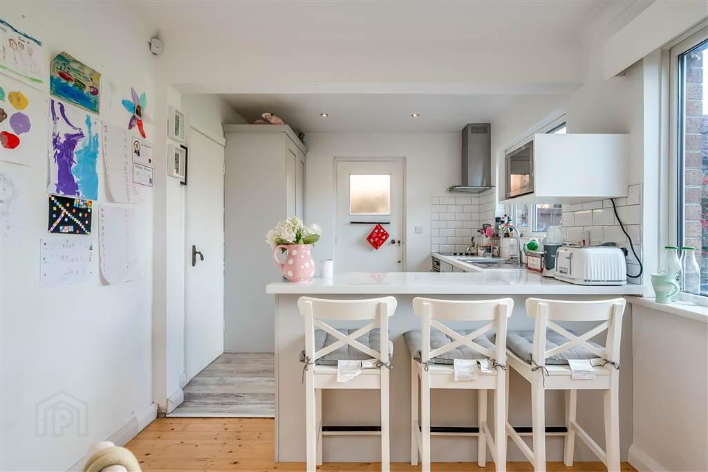 30 Prince Edward Park 8 of 17