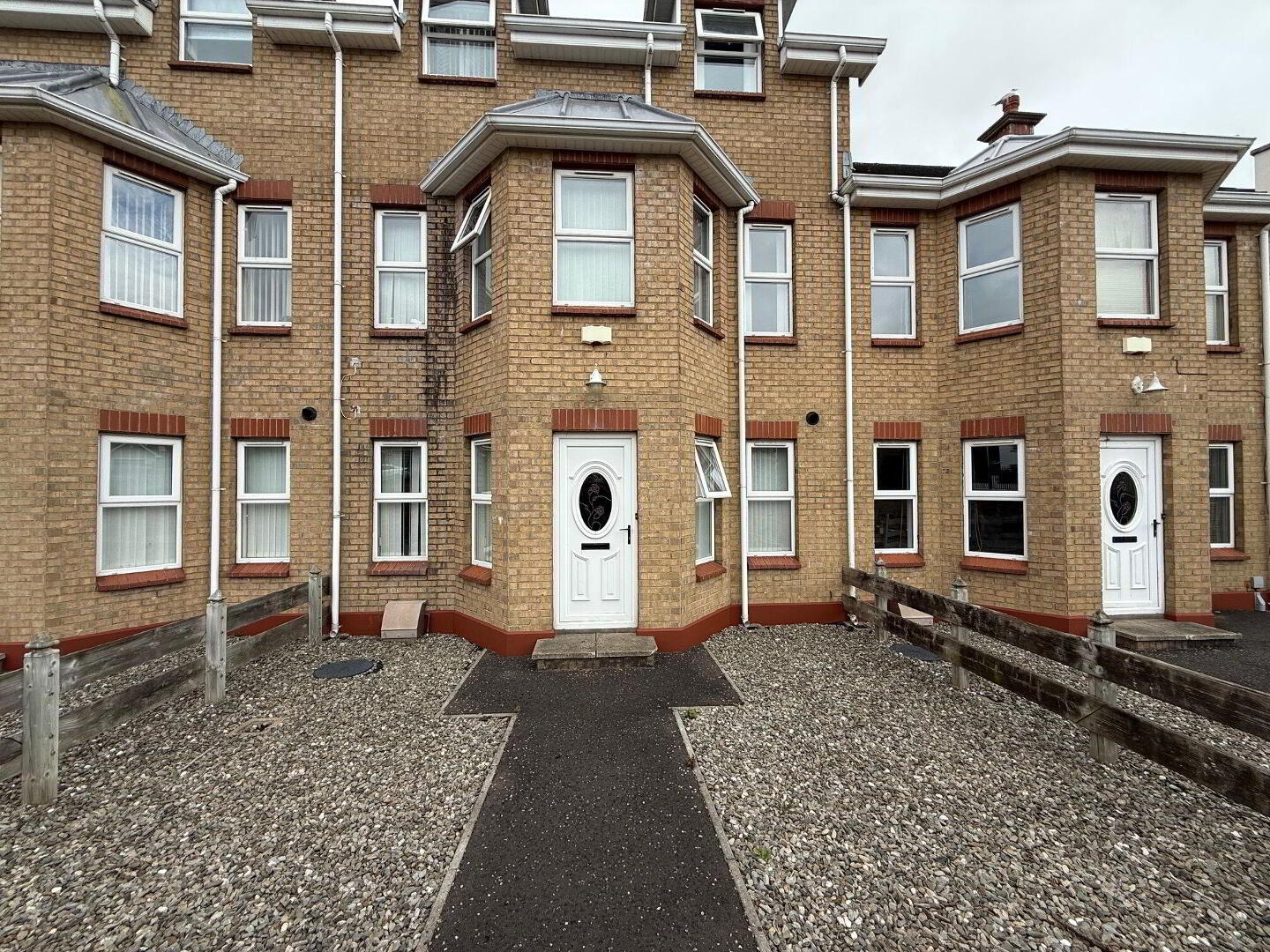 2 Mountsandel Manor 1 of 14