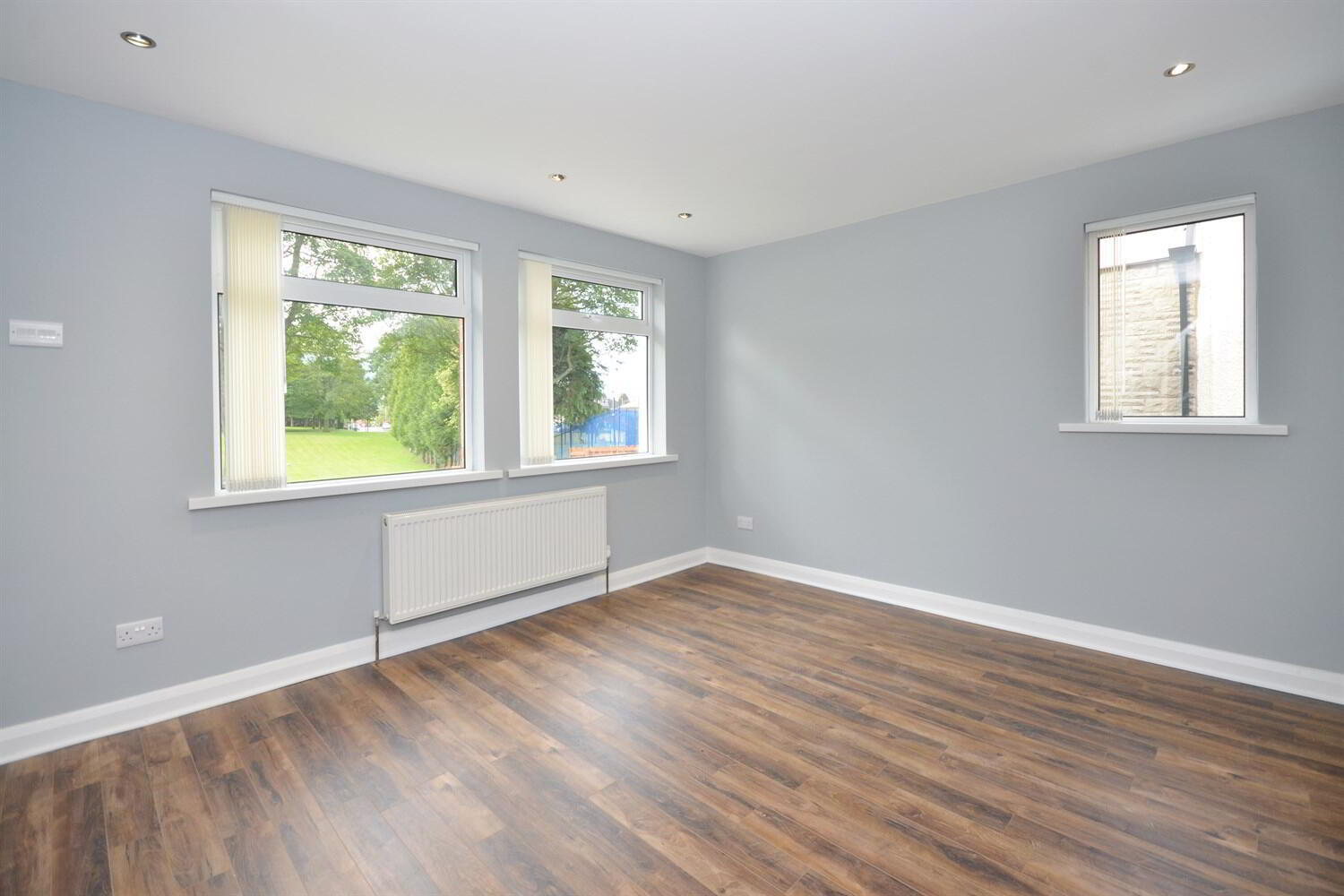 8 Willisfield Park 3 of 15