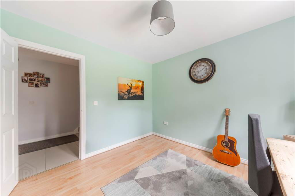 45 St Annes Road 8 of 38