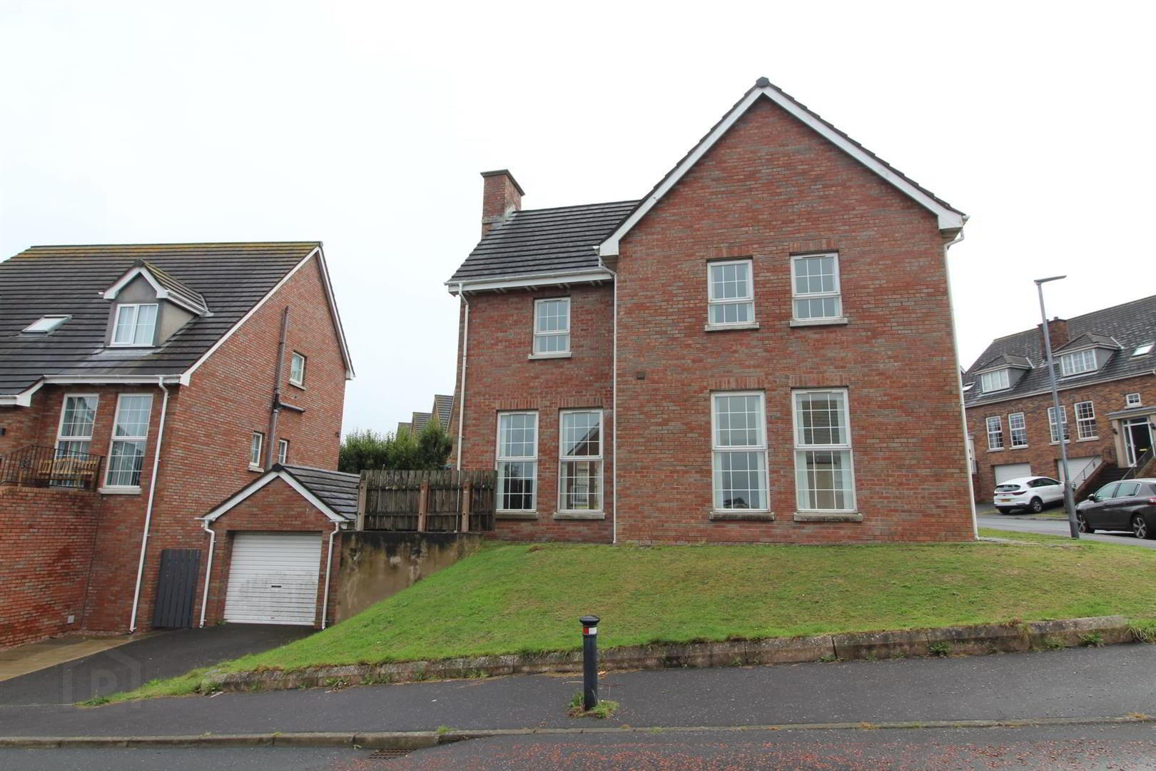 4 Demesne Crescent 12 of 14