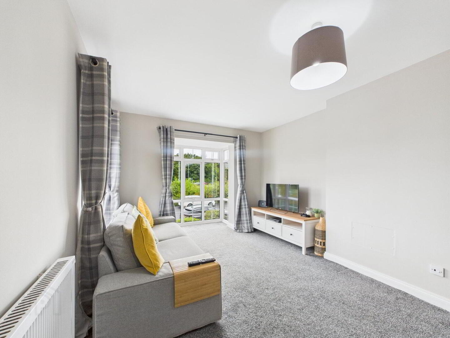 9 Hawthornden Mews 10 of 22