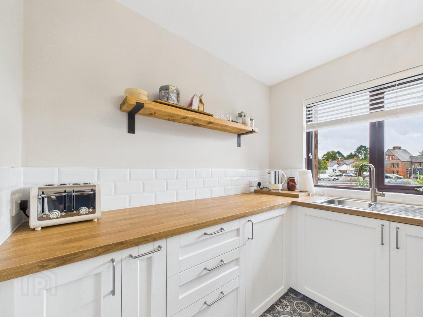 9 Hawthornden Mews 13 of 22